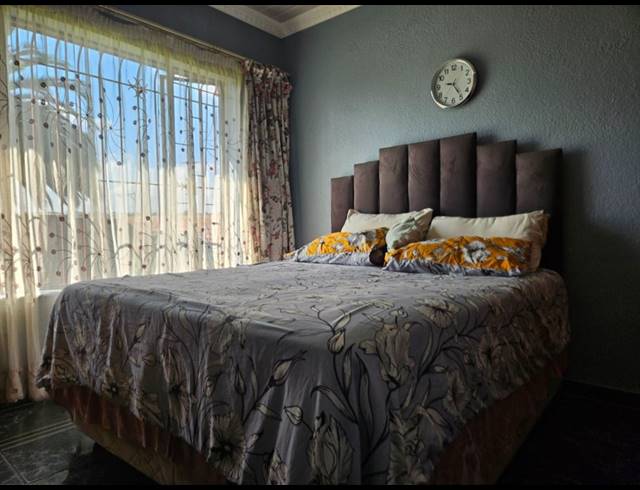 4 BEDROOM HOUSE FOR SALE IN NORKEM PARK